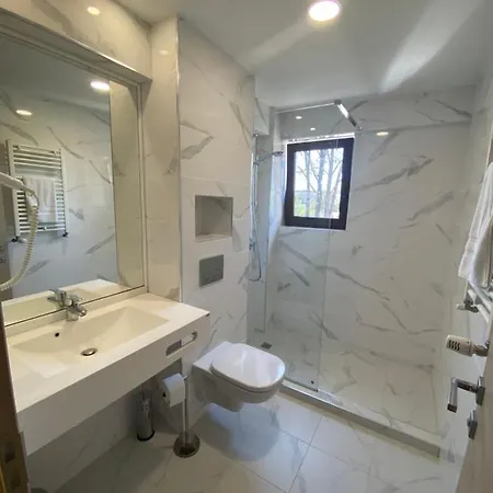 Rhodos Hotel 3*