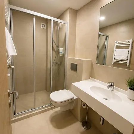 Hotell Rhodos 3*